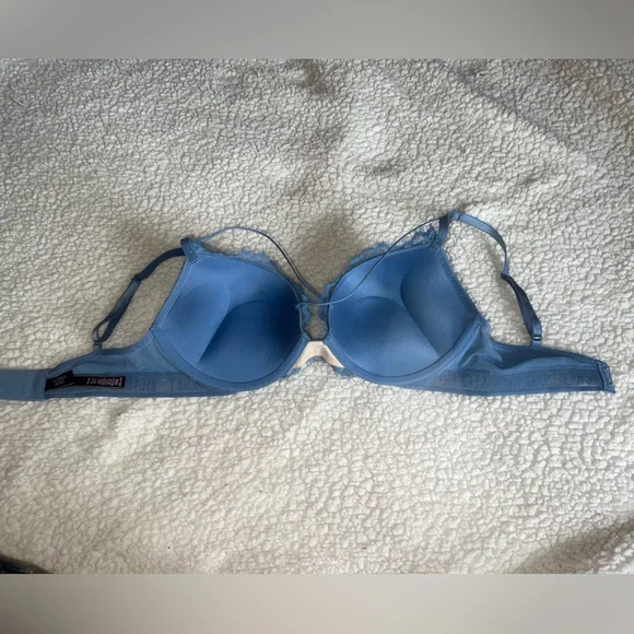 Victoria’s Secret Bombshell Push Up Strappy Front Bra Blue Lace 34C - Picture 4 of 7